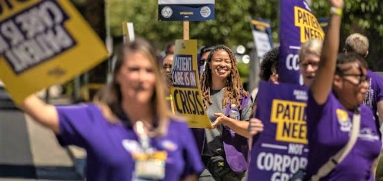 Image for display with article titled Kaiser Permanente Health Care Workers Begin 3-Day Strike