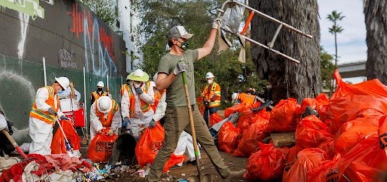 Image for display with article titled Newsom Orders CA Agencies to Move Homeless People Out of Camps — But to Where?